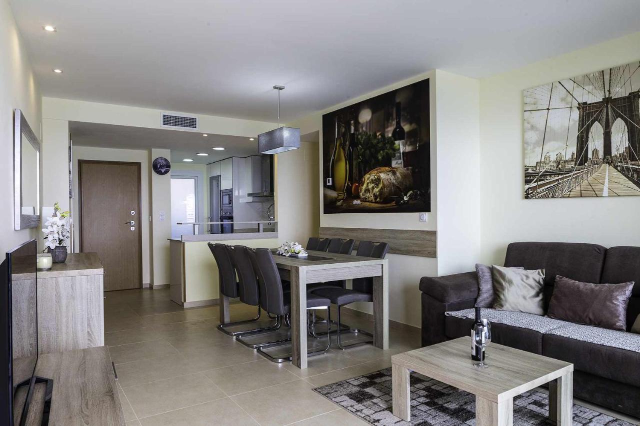 Apartamento Sea Senses Victoria Frente Al Mar Torrevieja Eksteriør billede