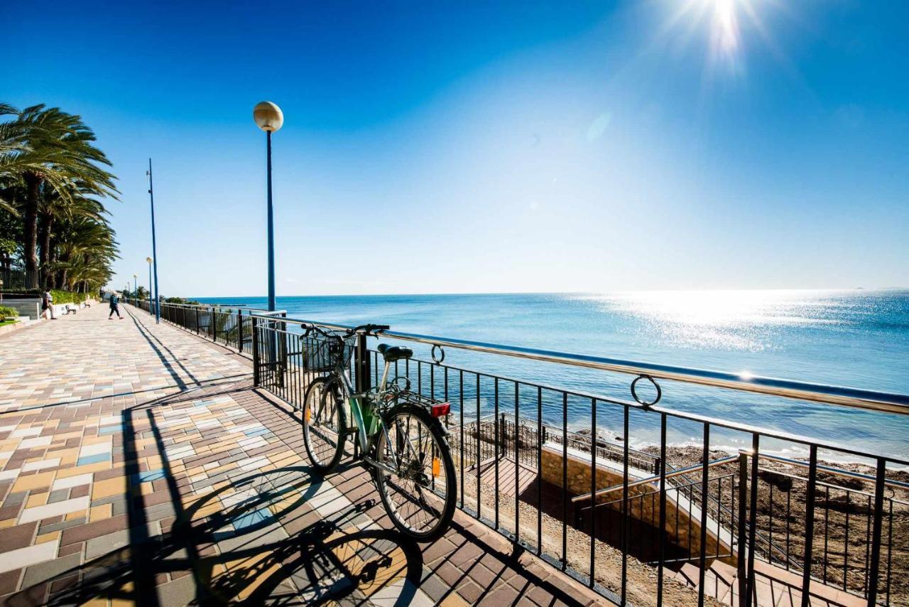 Apartamento Sea Senses Victoria Frente Al Mar Torrevieja Eksteriør billede